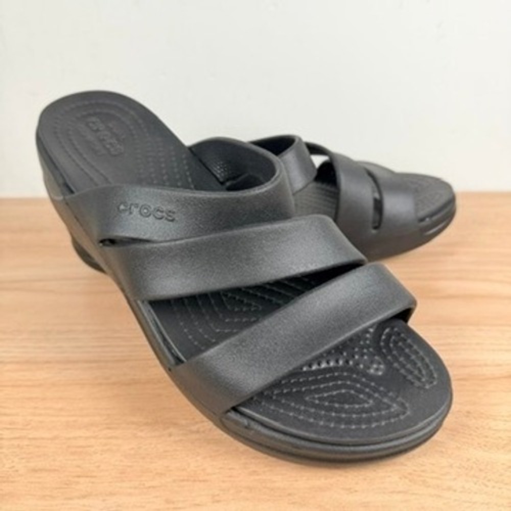 Crocs Monterey Strappy Wedge Womens Sandal Sz 9 Black Slide Comfort DISCONTINUED